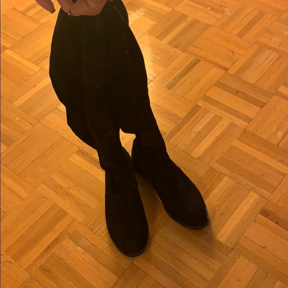 Suede boots